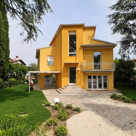 Apartamento La Gialla Attico Damore By Al Padenghe sul Garda